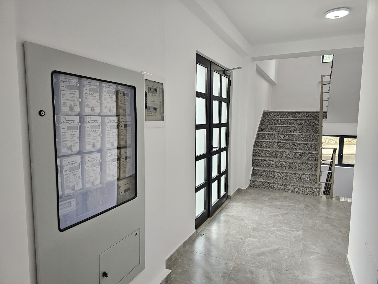 Leilighet med havutsikt til salgs i Radhime Vlore Albania